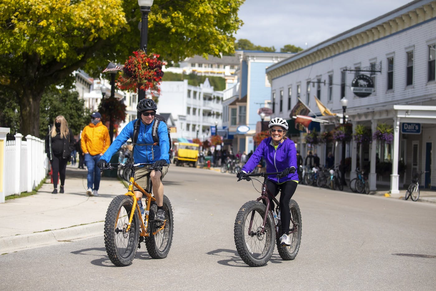 Biking oriented picture
